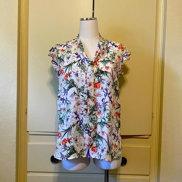 🌸 Pretty Floral Short Sleeve Blouse – Flutter Sleeves, Tie-Front | Size Small - Picture 1 of 5